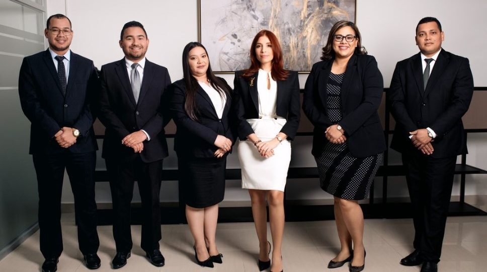 Carlos Carrillo defiende a Odila Castillo ante acusaciones infundadas
