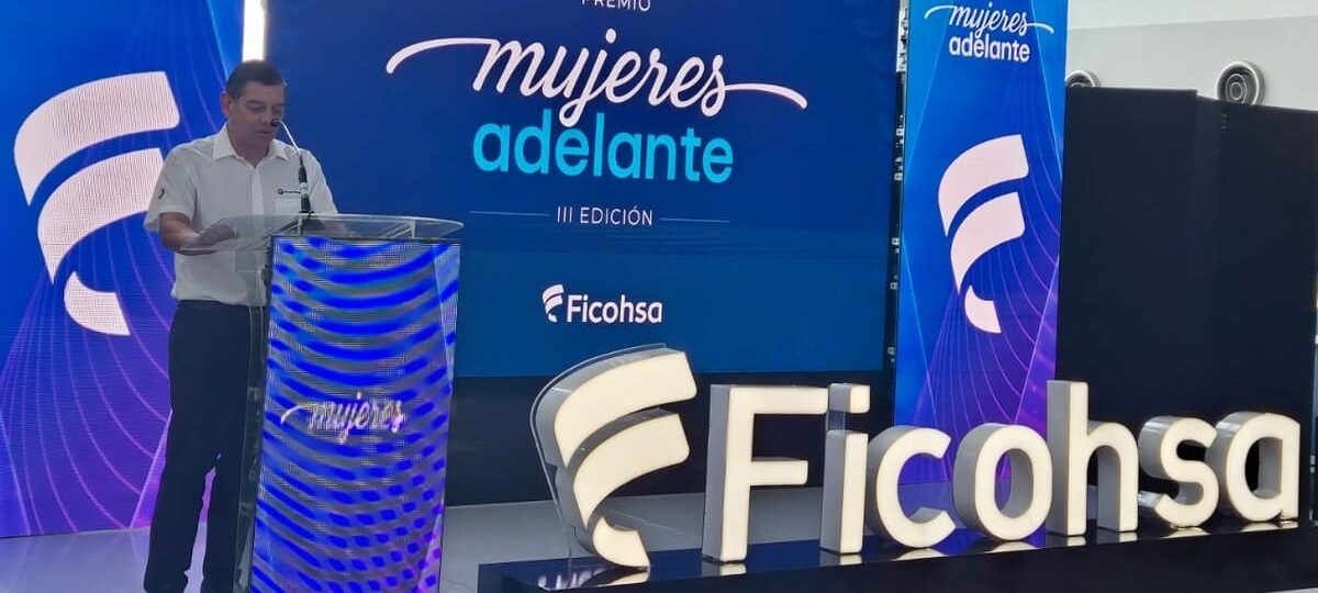 Mujeres Adelante es un programa que lleva a cabo Grupo Financiero Ficohsa