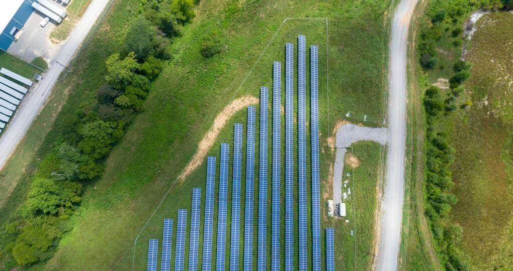 Cómo reducir tu factura de electricidad con paneles solares en casa