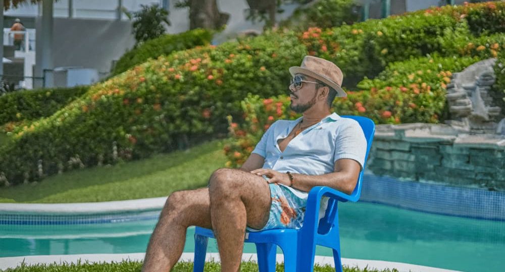 ¿Por qué optar por muebles de plástico para exterior en Puerto Rico en lugar de madera o metal?
