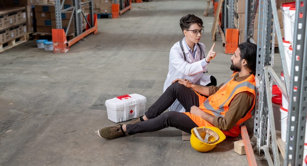 Cumplimiento normativo y seguridad laboral: el papel estratégico de la salud ocupacional